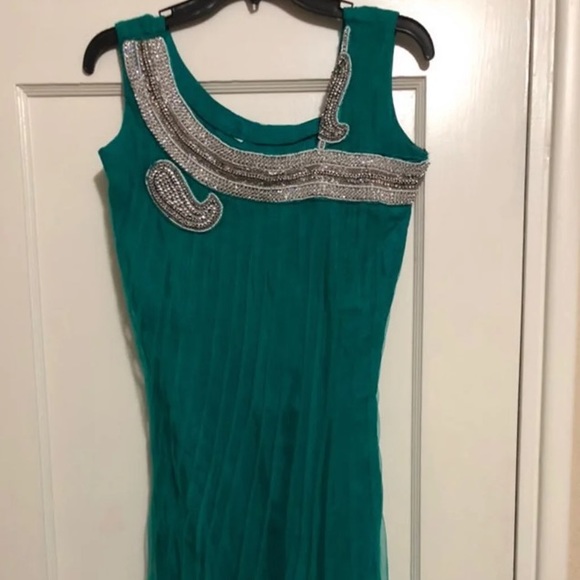 Dresses & Skirts - Anarkali Salwaar Dress Top with Dupatta